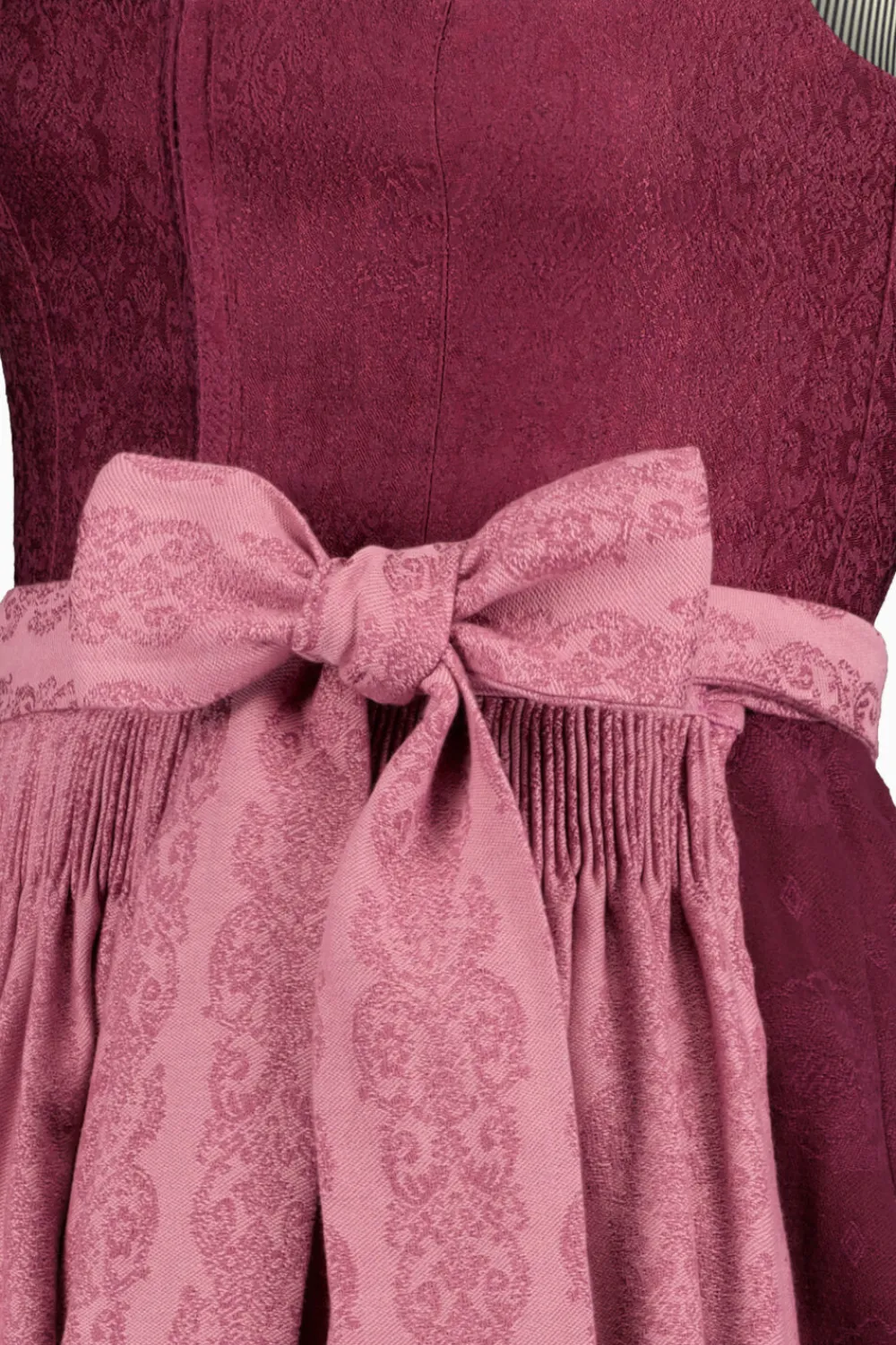 dirndl_antonia_2-3.webp Dirndl^Gottseidank Dirndl Antonia traube