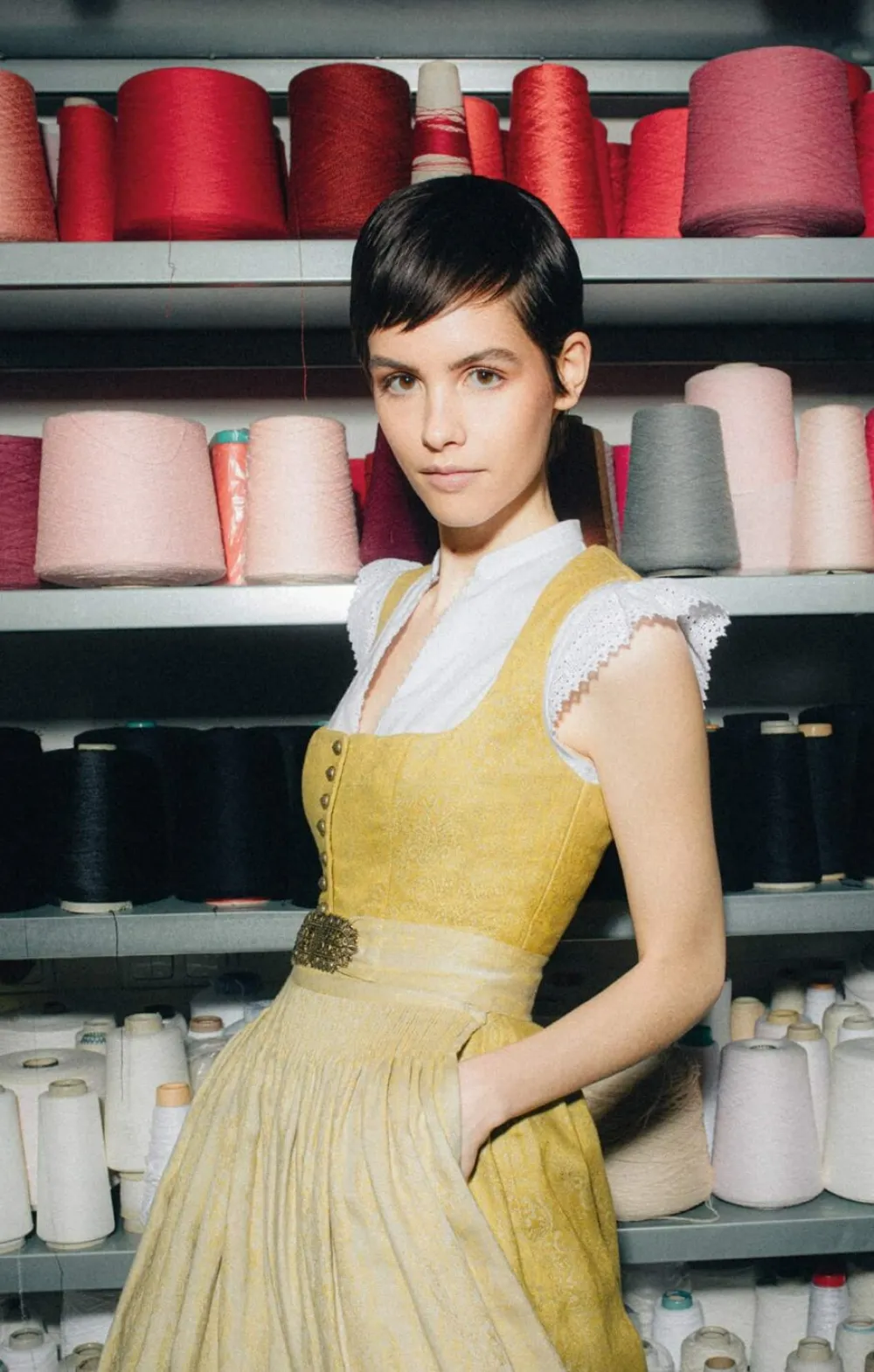 dirndl_monika_1-3.webp Dirndl^Gottseidank Dirndl Monika champagner