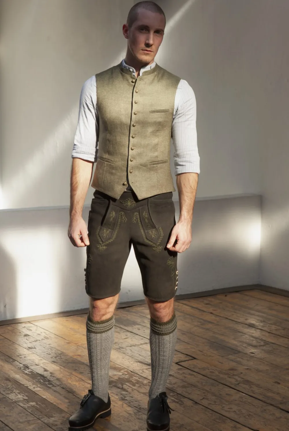 lederhose_1-2.webp Lederhosen^Gottseidank Lederhose rauchschwarz